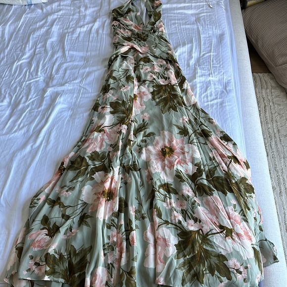 Reformation Ezria Dress in Fauna - Picture 12 of 17